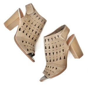 14th & Union Taupe ‘Trinton’ Laser Cut Sandal